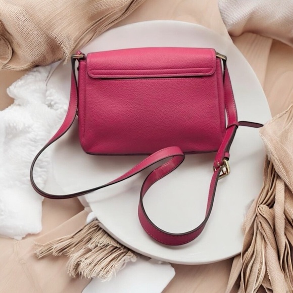 Michael Kors Addison Pink Structured Pebble Leather Bag - Picture 3 of 10